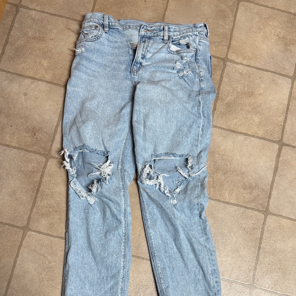 American Eagle Outfitters Light Blue Ripped Jeans